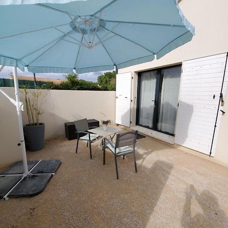 Charmant Studio Moderne Avec Exterieur "Dormir En Provence" 方特维雷 外观 照片