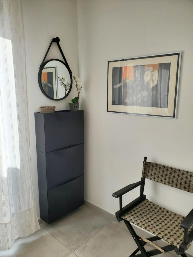 Charmant Studio Moderne Avec Exterieur "Dormir En Provence" 方特维雷 外观 照片